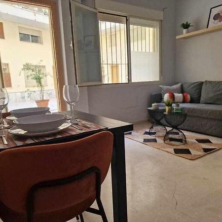 Isg Apartments Estudio En La Alameda Siviglia Esterno foto
