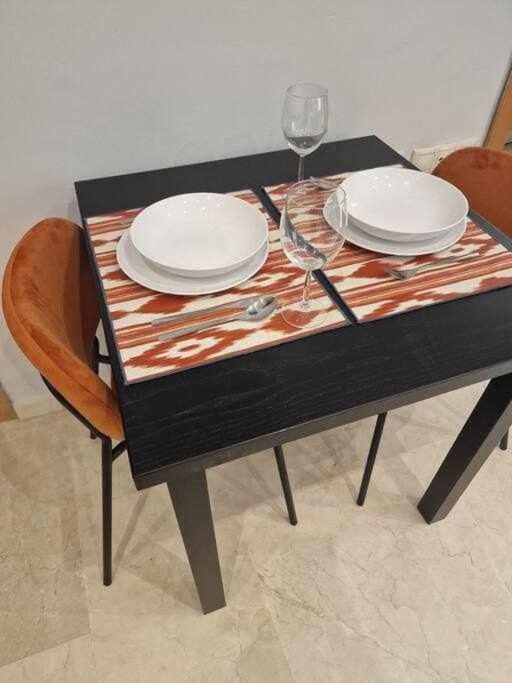 Isg Apartments Estudio En La Alameda Siviglia Esterno foto