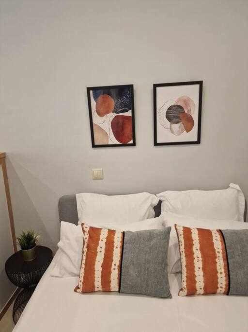 Isg Apartments Estudio En La Alameda Siviglia Esterno foto