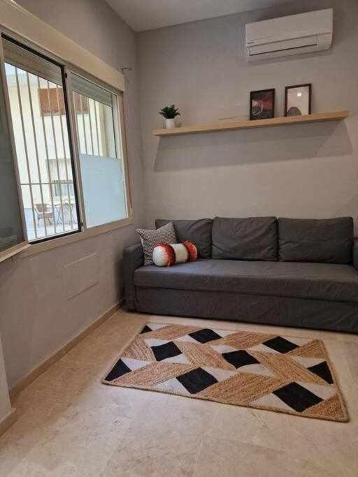 Isg Apartments Estudio En La Alameda Siviglia Esterno foto